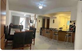 Apartamento encantador próximo a Praia Brava